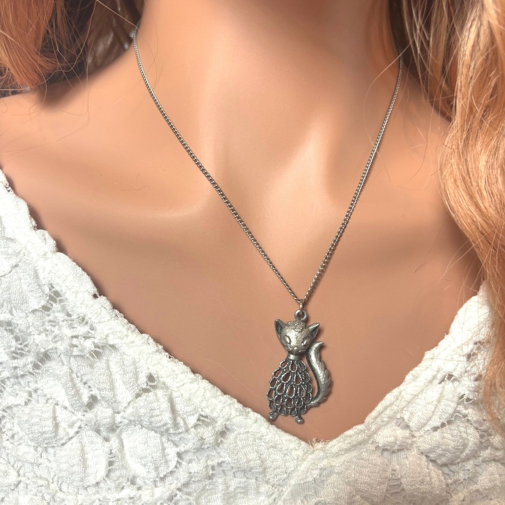 Pewter Cat Pendant Necklace Silver Tone Filigree Kitty Whimsigoth Animal 21785